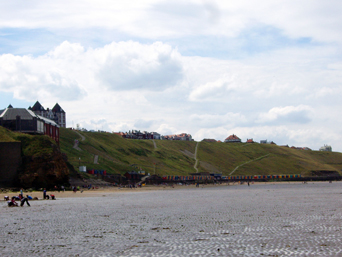 Whitby West Cliff Beach Photo